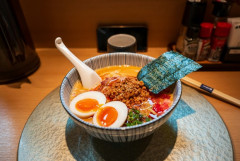 いちいち飯の写真を全部撮るやつらｗｗｗｗｗｗｗｗｗｗｗ