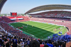 【悲報】サッカーの時だけゴミ拾いする日本人さん、正直偽善すぎるｗｗｗｗｗｗｗｗｗｗ