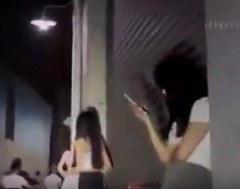 【動画】中華売春街、１０代のこんな少女がたった８ドル...
