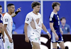 W杯のユニ破れすぎ問題が物議「酷い質」　プーマ製で頻発、ビリビリに…同社が声明「軽さ優先は…」