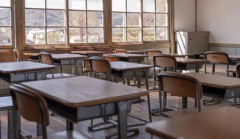 “終わりの会”の最中に…中学校で男性教師が生徒に顔を複数回殴られ出血し病院に搬送される　２年生の１４歳少年を現行犯逮捕　岐阜県各務原市