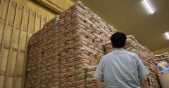 【悲報】新米3000円割れが見えてきた　「もう倉庫に入らない」、生産も過剰