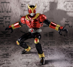 「装着変身仮面ライダークウガ マイティフォーム」登場