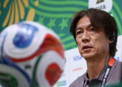 韓国人「韓国人サポーターが激怒！南ア戦敗退直後に代表監督の即時解任を求める国民請願運動を開始！」→「どこまで崩れ落ちるのか‥」
