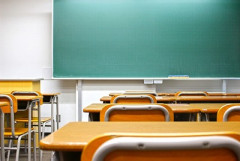 【悲報】中2男子、終わりの会の最中に担任のをボコボコにして逮捕wwwwwwwwwwww