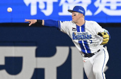 「キャッチボールもできないのか」DeNA牧秀悟の悪送球に解説者・宇野勝氏が苦言連発