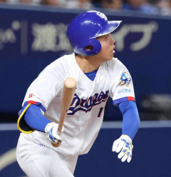 井上一樹「岡林はふくらはぎの張り。病院には行かず、様子を見る」「なくてはならない選手。故障につながるのは避けたい」