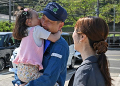 「お父さん、ありがとう」海上自衛隊が父の日に隊員と家族の心温まる瞬間を投稿！