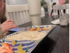 私が食事をしていた。ちょっともらうね♪ → 少し行儀の悪い彼はこちらです…