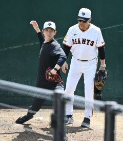 限界説を払拭した巨人・戸郷翔征の復活劇　久保康生コーチが明かす「魔改造」の肝