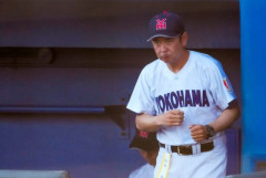 【悲報】横浜高校野球部・村田監督、無実の選手を退学に追い込む