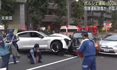 交差点で「ポルシェ」を時速約100キロで運転、車2台と衝突し男女3人にケガさせたか　中国籍の男（２３）を逮捕　東京（動画あり）