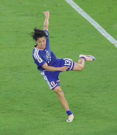 【悲報】サッカー日本代表中村敬斗のソックス問題わりと大事になる