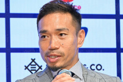 吉田麻也「日本代表選手たちには長友佑都（39）と一緒に風呂に入ってほしい。彼の凄さが分かるはず」