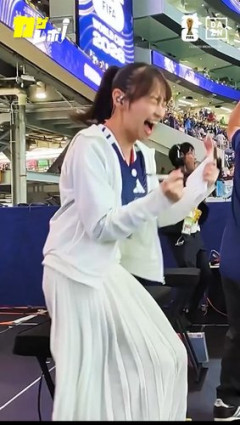 【動画】影山優佳さん、W杯スウェーデン戦で感情爆発して謎ダンスを披露