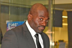 【悲報】ボビー・オロゴン(60)、毎回違う女性を自宅に誘っていたｗｗｗｗｗｗｗ