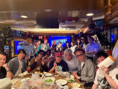 【画像】松本人志主催のオフ会の集合写真がこちらｗｗｗ
