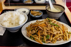 ご飯との相性が９０点以上の中華料理と言えば？