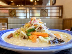 有田「長崎で一番ちゃんぽんが美味しい店は？」長崎県民「リンガーハットだね」