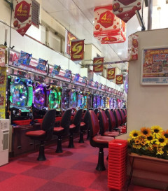 「ポーン　123番台　大当り　スタート致しました！」←昔のパチ屋ってこんな自動アナウンスあったよなｗｗｗ
