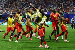 DRコンゴ代表、初のW杯決勝T進出！ウズベキスタンに3-1逆転勝利！韓国は敗退に　北中米W杯第3節（関連まとめ）