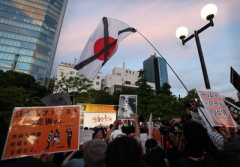 日本ペンクラブ、国旗損壊罪に反対　桐野夏生会長「危機感を持っている」