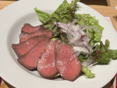 ローストビーフとかいう肉なのに米が合わない謎料理