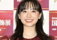 【画像】芦田愛菜(19)さん、ガチで小顔すぎる