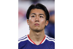 【困惑】中村敬斗さんのソックス問題、試合前チェック合格後に試合中の履き替え指示