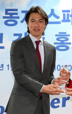 【悲報】サッカー韓国代表の監督さん、コンビニ出禁になってしまうｗｗｗｗｗｗｗｗｗｗ