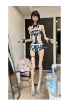 【画像】超スレンダーまんさん「僕のカラダ、どうかな？」→結果wwwwwww
