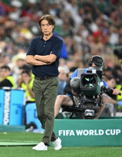 【悲報】韓国ホン・ミョンボ監督、会見で辞任を表明するも1分半の声明を読み上げただけで逃亡