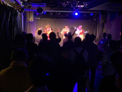 【動画】最近の地下アイドルさん、ライブ中におっ◯いを見せつけてくる模様