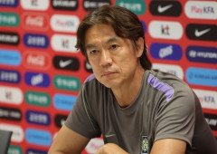 韓国代表、ホン・ミョンボ監督が辞任表明…質疑応答なしの1分30秒会見にメディアやファンがまた激怒