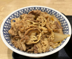 牛丼のトッピング系で一番うまいもの