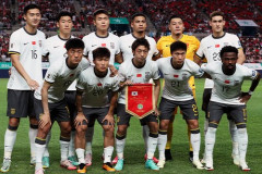 【悲報】中国さんってサッカーにガチになったら相当強くなりそうじゃね？・・・・・・・・・