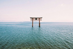 【悲報】 滋賀県の観光地「湖」しかなかった・・・