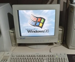 昔のおっさんPC「ﾋﾟｰ⋯ｼﾞｼﾞｼﾞ⋯ｼﾞｬﾗﾗﾗｰﾝw(無駄に壮大なSE)」←PC立ち上がりまで8分待機