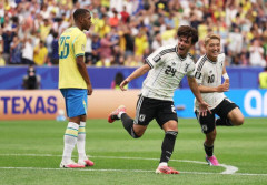 日本、ブラジル相手に前半を１－０で折り返すｗｗｗｗｗｗｗｗｗｗｗｗｗ