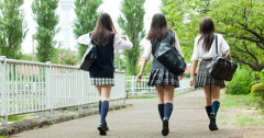 【動画】JK女さん、学校帰りに黒人男性に襲われてしまう・・・・・・・・・