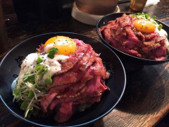 ローストビーフ丼とかいう評価が分かれる料理