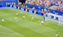 【謎】ブラジル戦の誤審、GK判定はVAR介入不可の謎ルール今すぐ撤廃するべき