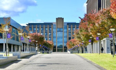 【悲報】5大過大評価されている学校「東北大学」「東京外国語大学」「エンタメ系の専門学校」「商業高校」ｗｗｗｗｗｗｗｗｗｗ