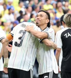 【感動】長友佑都（39）「５度目のＷ杯は『青春』だった。そして青春が終わってしまって寂しい。森保さんを優勝監督にしたかった」