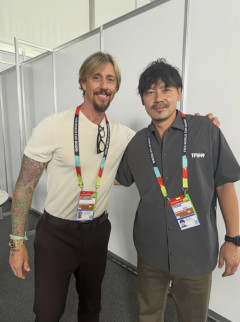 引退14年…49歳になった“天才”グティと対面　松井大輔「めっちゃカッコいい」ファンも興奮