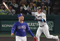 森下翔太.303 19本 45打点 OPS.981wwwwwwwwwwwww