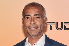 【悲報】ロマーリオさん、日本代表を「評判倒れだった」と一刀両断・・・・・・・・・