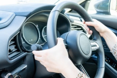 【男と女】なぜ男は女の運転は下手というのか？