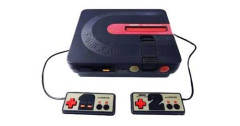 【朗報】ツインファミコン、発売40周年を迎える