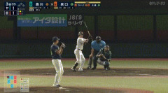【巨人対ヤクルト13回戦】ヤクルト・サンタナ、ボールを見失う…